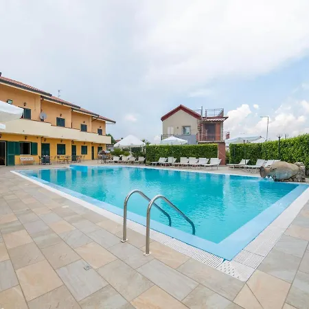 Beachside In